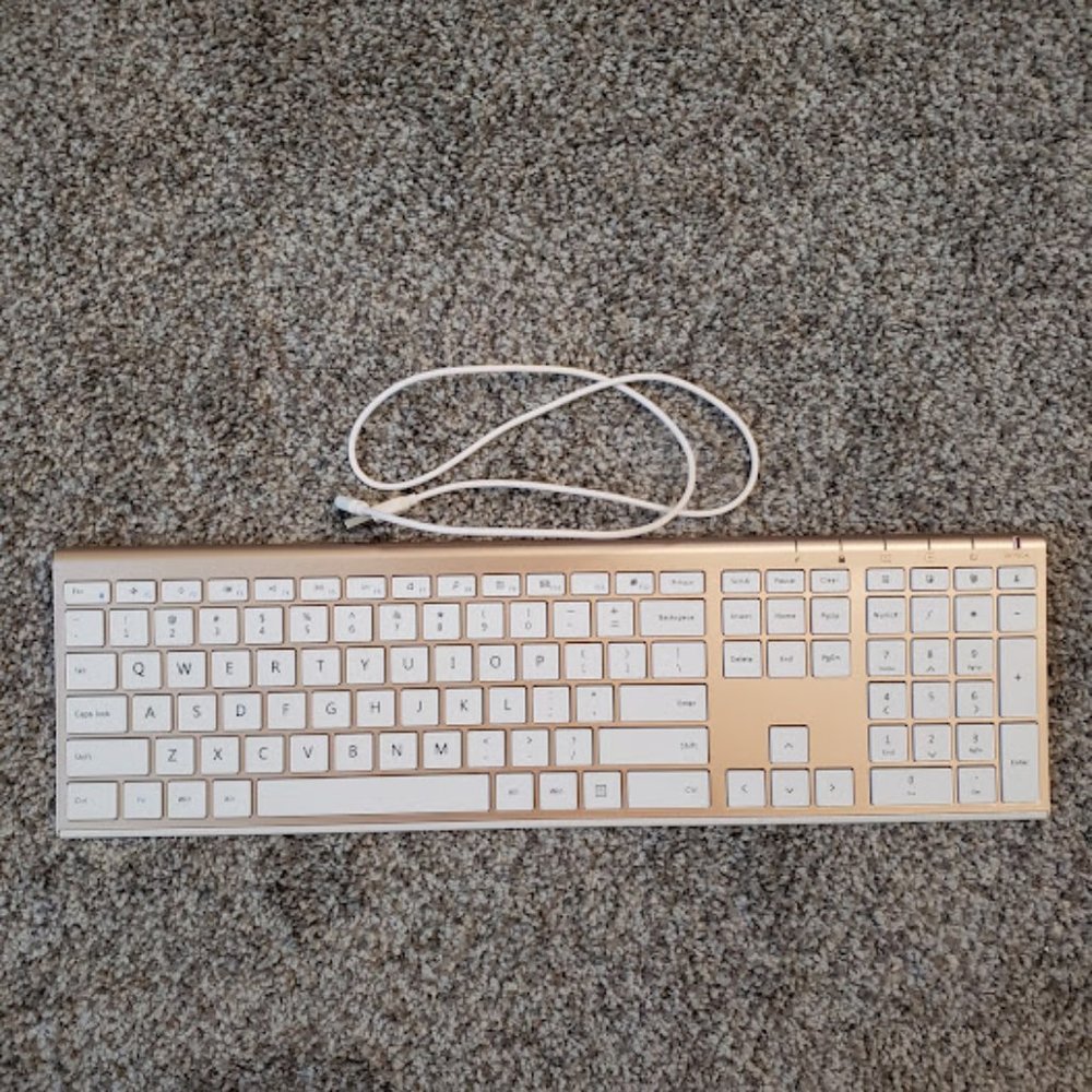 Jelly Comb Wireless Slim Rechargeable Keyboard